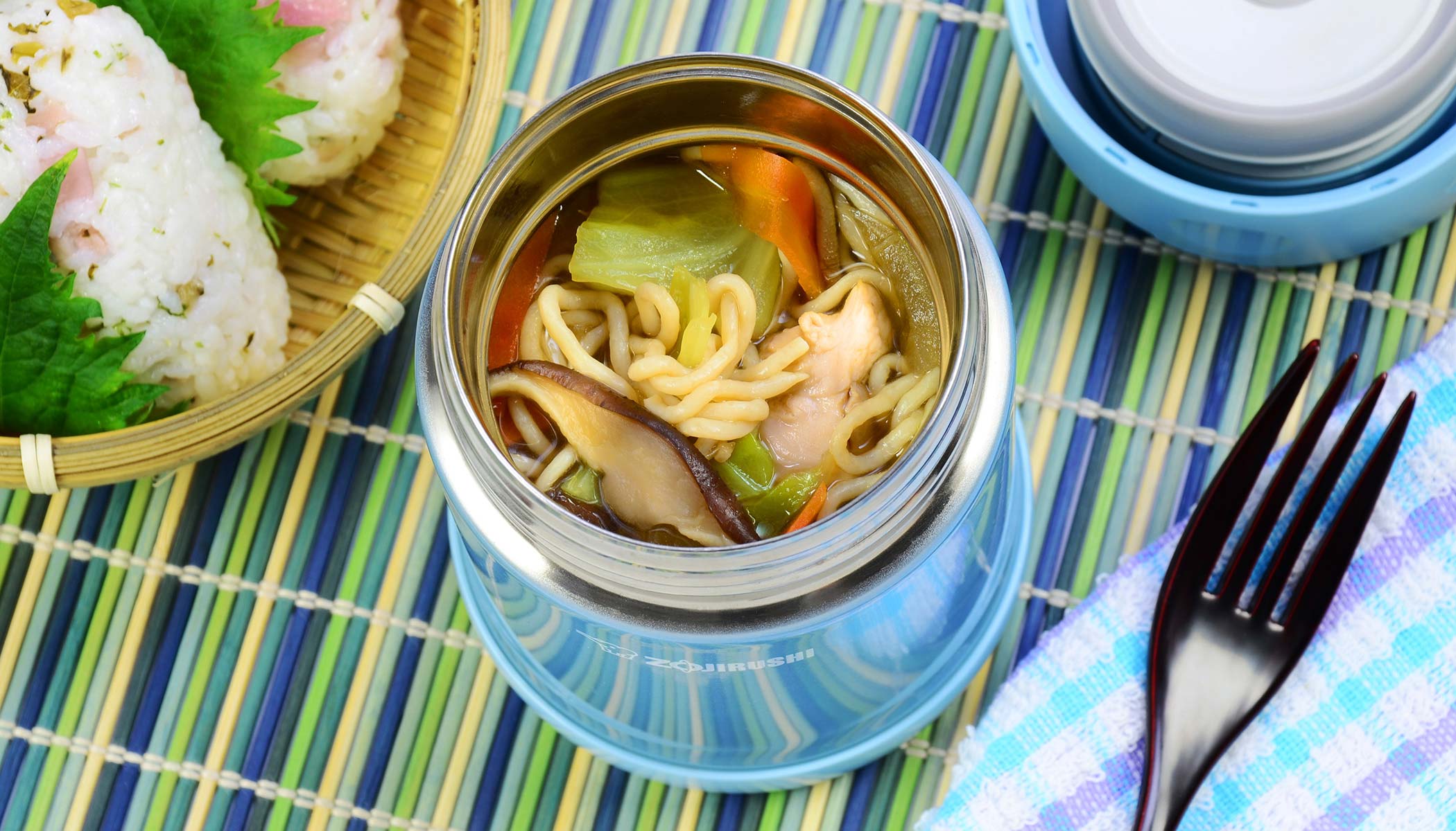 Sopa De Macarrão De Konjac Com Cogumelos Shiitake