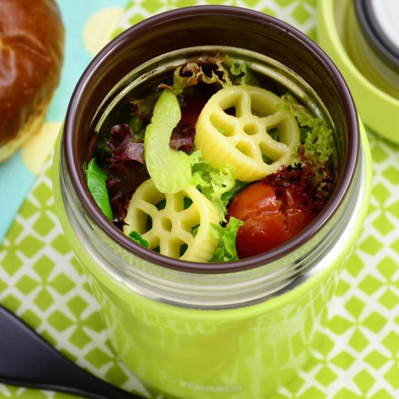 Salada De Macarrão Em Camadas