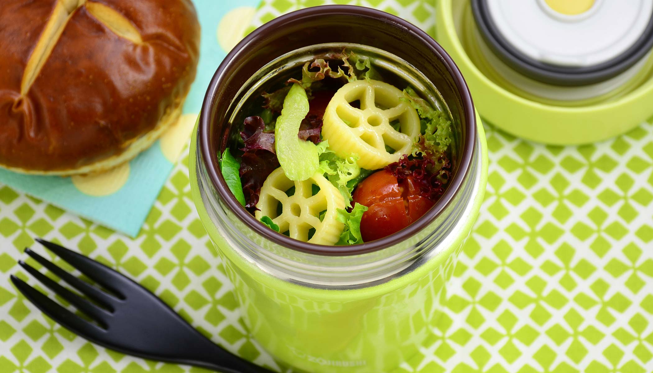 Salada De Macarrão Em Camadas