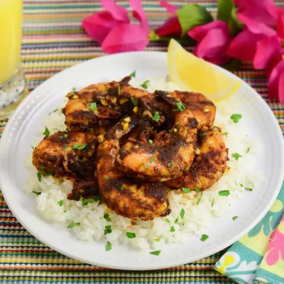 Camarão ao alho sobre arroz