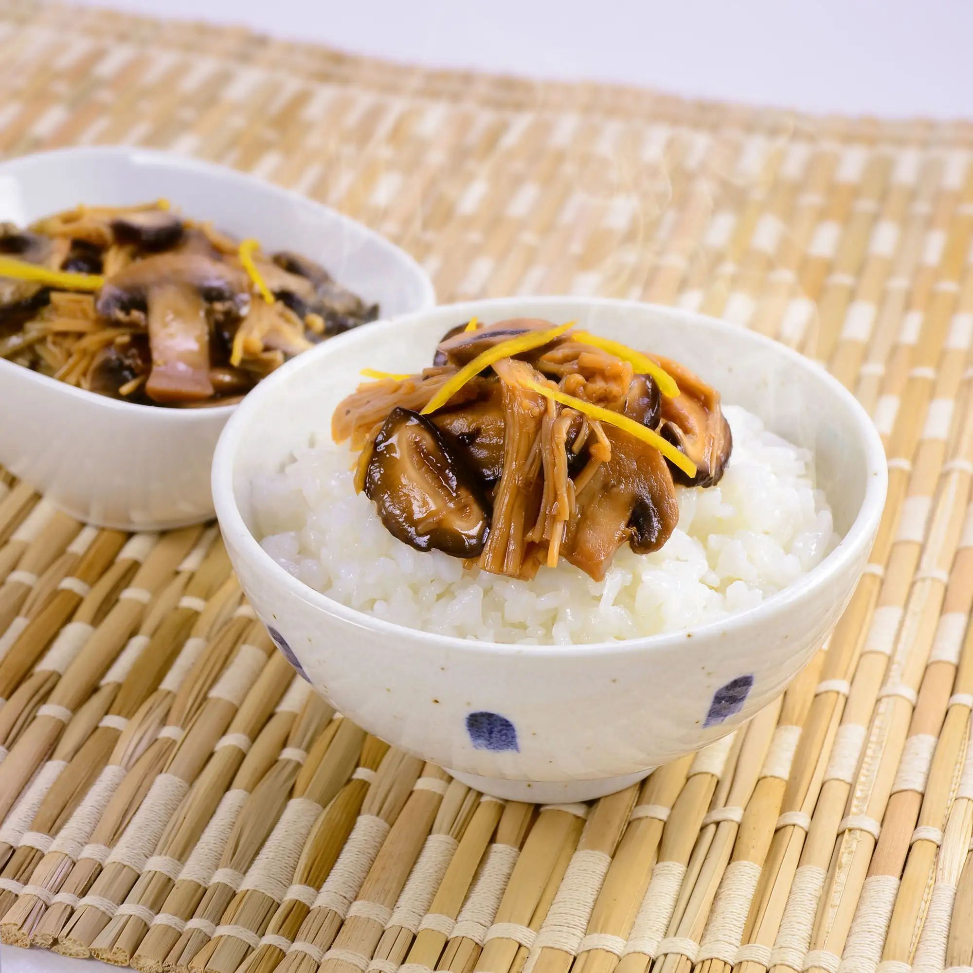 Tsukudani de Kinoko (Conserva de cogumelos com arroz)