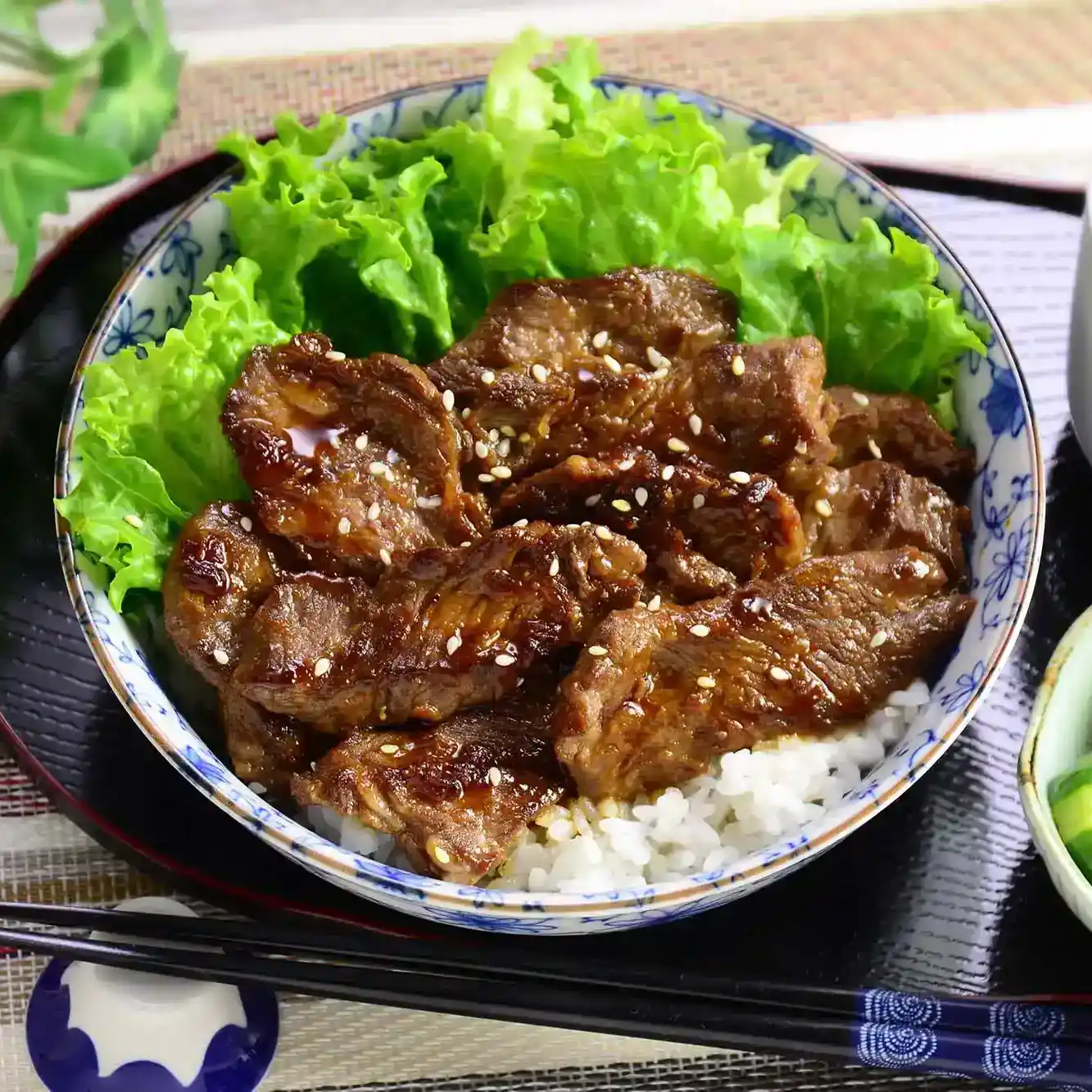 Yakiniku-Donburi (Carne Grelhada Na Tigela)
